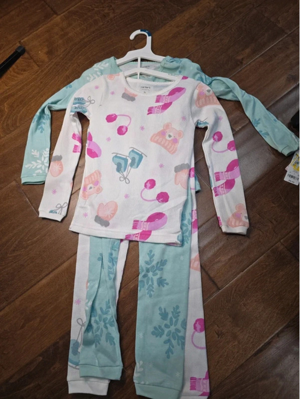 5t brand new pajamas from carter's item, 325G7